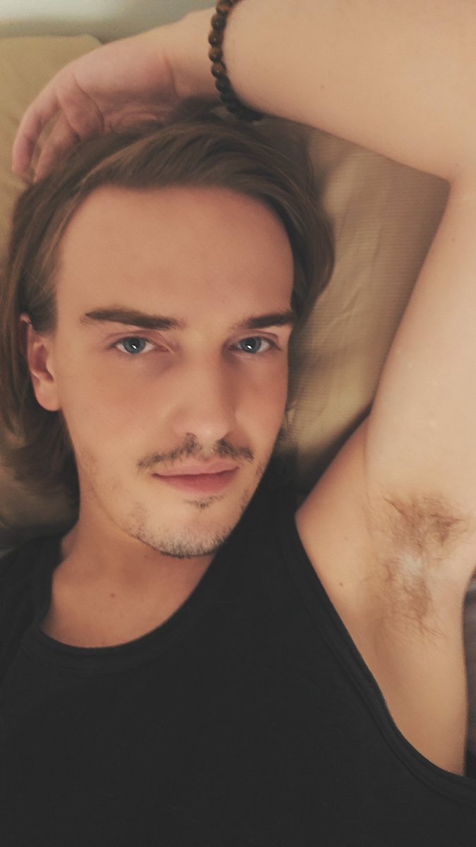 ChasePorterXXX's tweet photo. @renissce Hey lol 😅 https://t.co/oOHG0K3khk