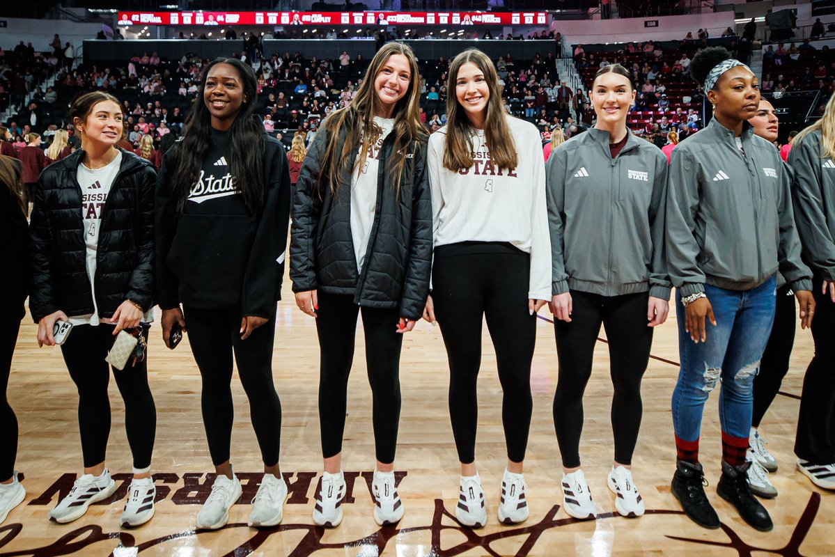 Celebrated NGWSD yesterday on court during the @hailstatewbk home game! 

#HailState