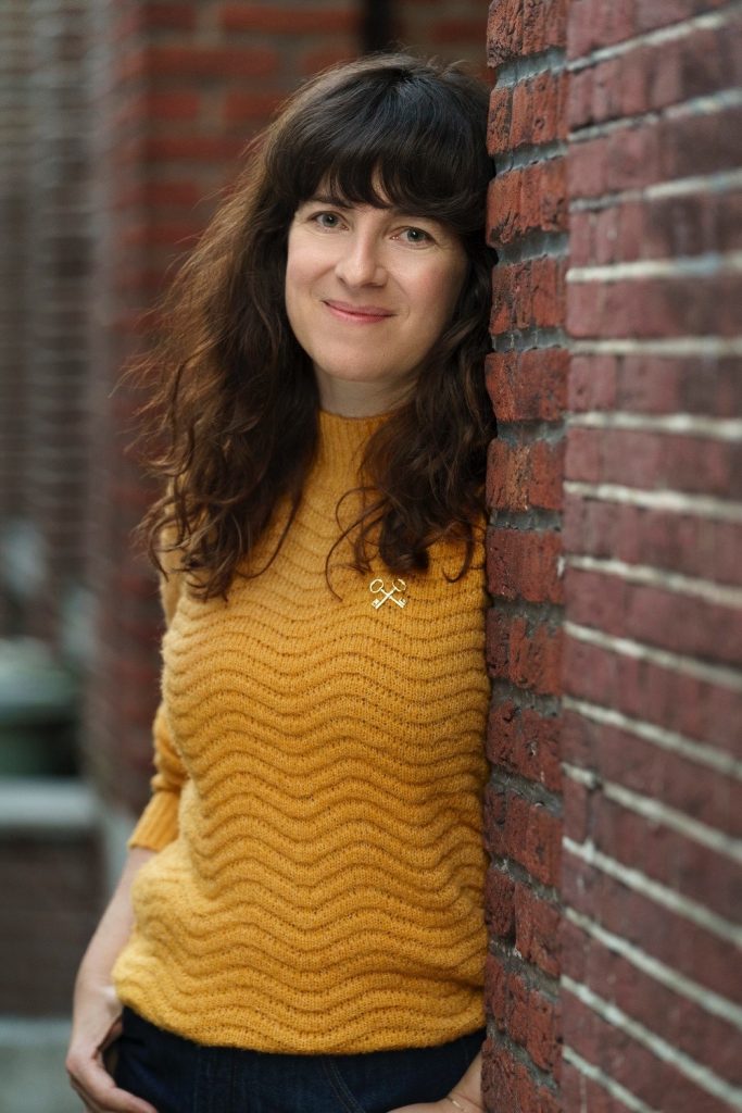 CreativeScreen's tweet image. David Iserson and Susanna Fogel on the long, messy process of building Ponies: development, rewriting, and learning from actors made the show richer. The payoff shows on screen. #Ponies @peacock  tinyurl.com/y23mn49s