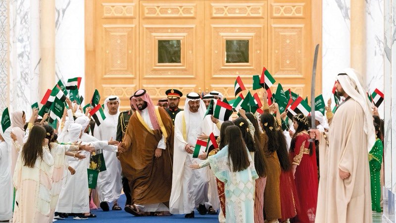 nas2008im's tweet photo. #محمد_بن_سلمان 
#محمد_بن_زايد 
#السعودية 
#الامارات 
دمتم بخير🌹 https://t.co/XVYMzE4REt