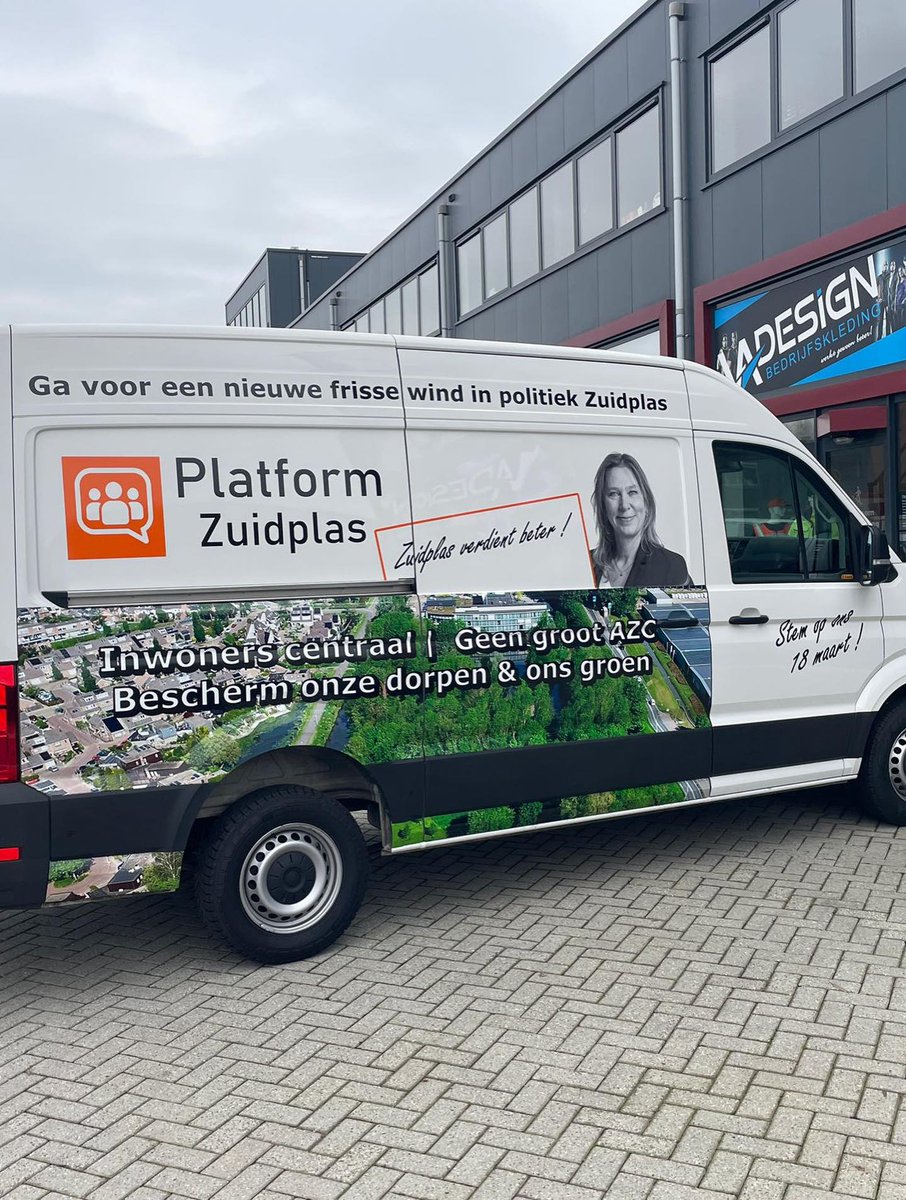 Het is officieel! ✅ @platformzuidplas doet mee aan de verkiezingen. Kandidatenlijst ingeleverd, 20 kandidaten komen eraan én onze bus rijdt! 🚍 We hopen je snel te ontmoeten.
#zuidplas #verkiezingen #moordrecht #zevenhuizen #gouderak #nieuwerkerkaandenijssel #cortelande
