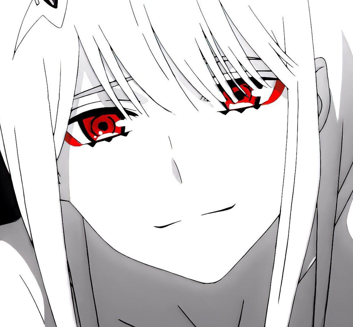 tallertcs's tweet image. 何の携帯ですか？ 🤨