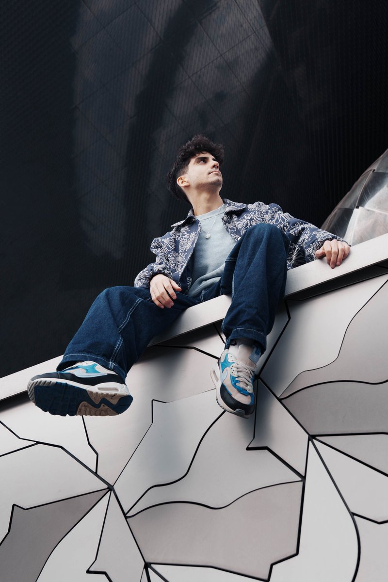 CrumblePhoto's tweet image. blessing your timelime with some @Lypning content