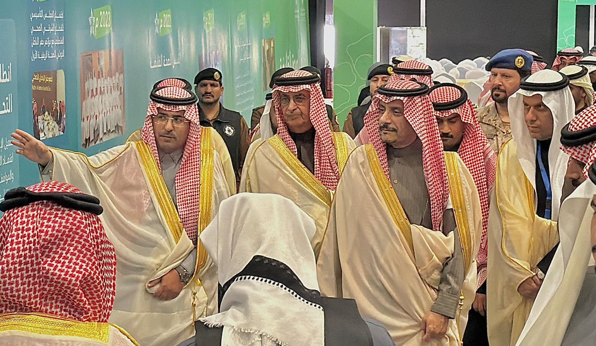 HealthCo_sa's tweet photo. برعاية صاحب السمو الأمير عبدالرحمن بن عبدالله بن فيصل محافظ حفر الباطن، يضع #مؤتمر_حفرالباطن_الدولي_للصحة_الريفية 2026 صحة المجتمعات الريفية في الواجهة، بمشاركة قيادات #الصحة_القابضة والتجمعات الصحية وشركاء القطاع الصحي لبحث حلول تعزز كفاءة الخدمات وجودة حياة السكان. https://t.co/kwWElS7D1S