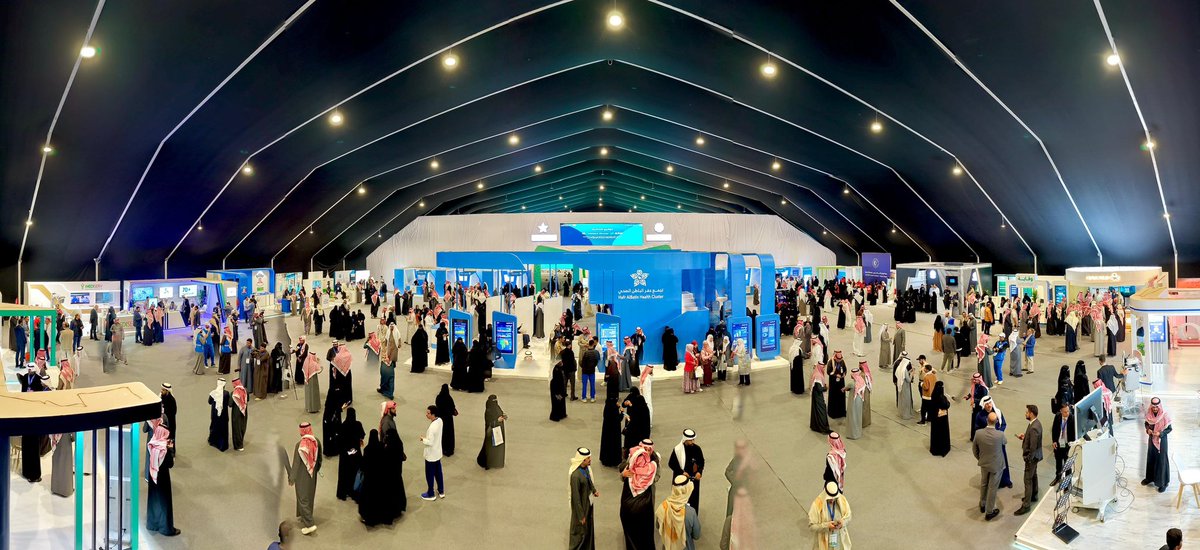 HealthCo_sa's tweet photo. برعاية صاحب السمو الأمير عبدالرحمن بن عبدالله بن فيصل محافظ حفر الباطن، يضع #مؤتمر_حفرالباطن_الدولي_للصحة_الريفية 2026 صحة المجتمعات الريفية في الواجهة، بمشاركة قيادات #الصحة_القابضة والتجمعات الصحية وشركاء القطاع الصحي لبحث حلول تعزز كفاءة الخدمات وجودة حياة السكان. https://t.co/kwWElS7D1S