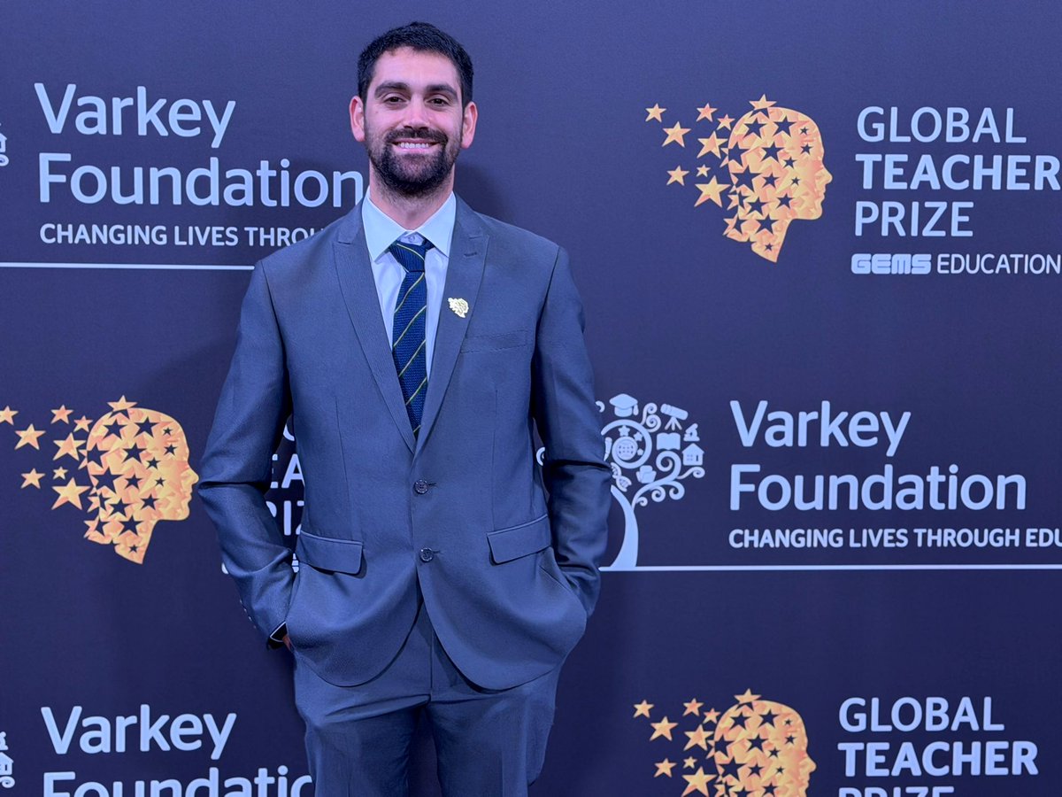 Fundación ReachingU tweet media