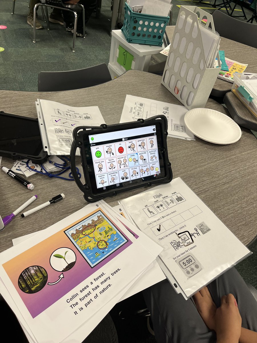 Hahne_Elyse's tweet photo. Identifying vocabulary & natural and man made symbols for our new unit. #everwaysocialsquad #uniquelearningsystem https://t.co/cImiGEMQy5