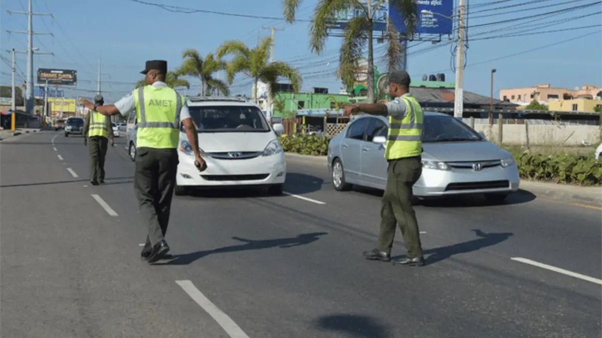 Digesett retuvo 46 vehículos en el primer día tras vencer plazo para renovar el marbete #NoticiasSIN #Digesett #Marbete

Detalles en: noticiassin.com/plazo-para-ren…