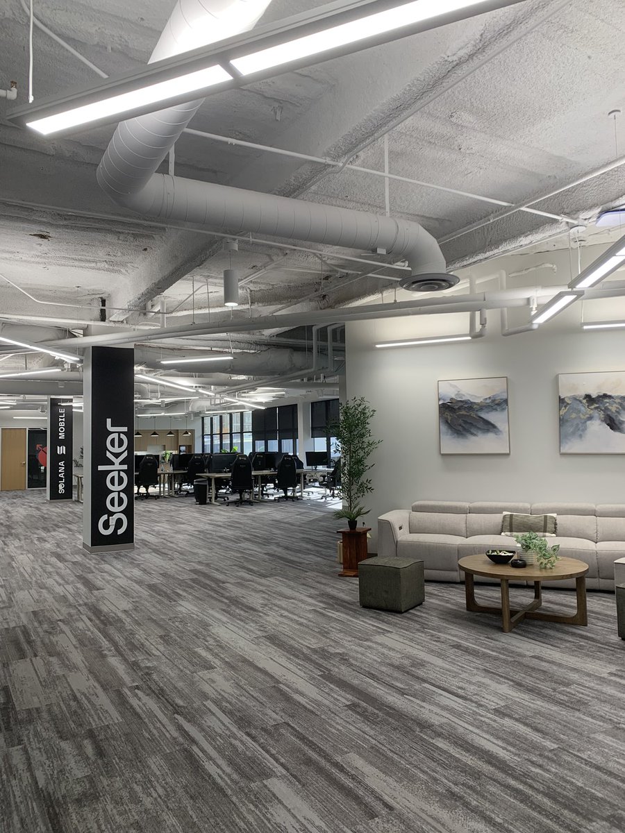 PauluneMoon tweet media