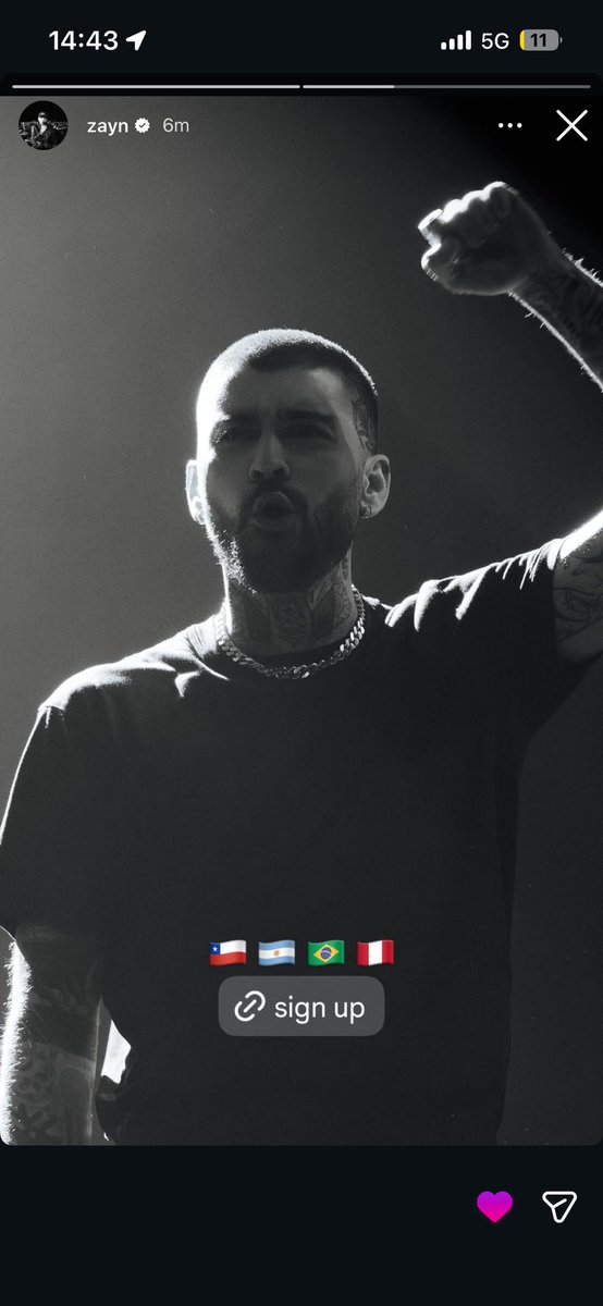 mia lola tweet media