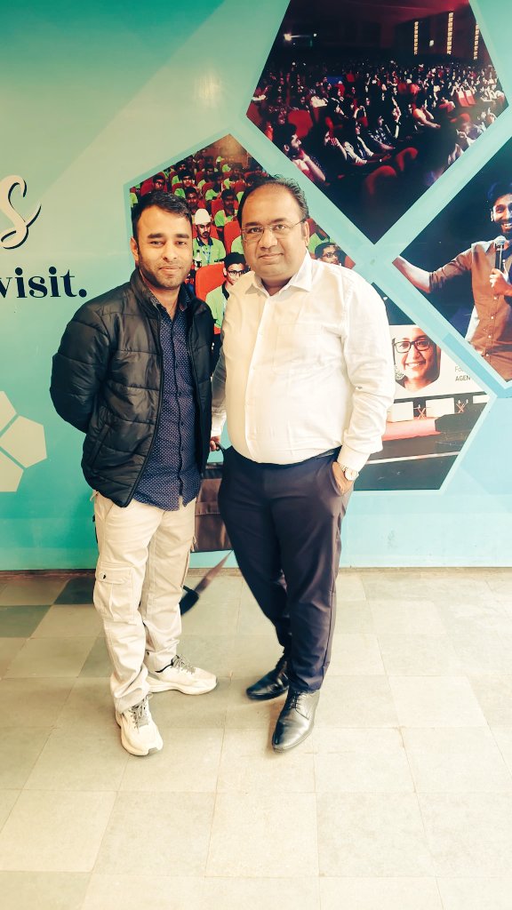 Niraj Agarwal tweet media