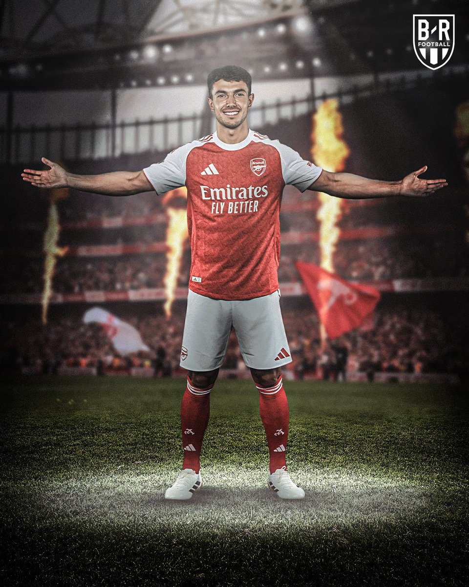 Celebrating Martín Zubimendi on his 27th birthday.

With a goal on the weekend vs. Leeds and 8 G/A this season, Arsenal’s defensive midfielder has been making his mark 🔴