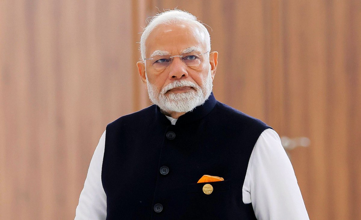 JUST IN: 🇺🇸🇮🇳 India agrees to reduce tariffs on the United States to 0% and will stop buying Russian oil. 

In return, the US will reduce tariffs from 25% to 18%