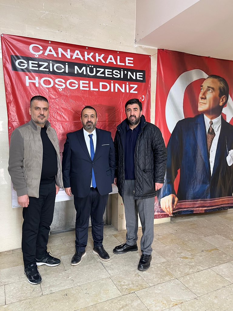 KocYucell's tweet image. Kent Konseyimizin katkılarıyla Ceyhanımıza gelen Çanakkale Savaşı Gezici Müzesini ziyaret ettik. Kent Konseyi başkanımız @ismailovet’e bu güzel Müze ile Ceyhanımızı buluşturduğu için teşekkür ediyoruz.