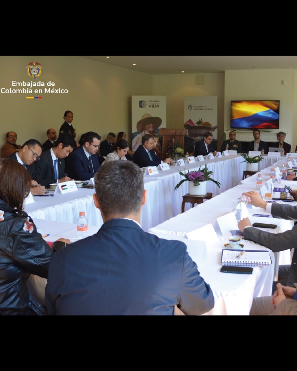 Embajada de Colombia en México tweet media