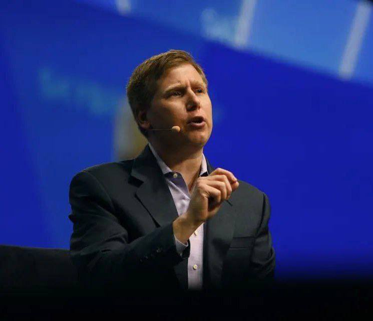 Barry Silbert: This Correction Is a Gift
Barry Silbert, founder of Digital Currency Group and Grayscale, says the current market correction is a “gift from the crypto gods.” 
According to him, the sell-off is doing what every healthy cycle needs — flushing out excessive leverage