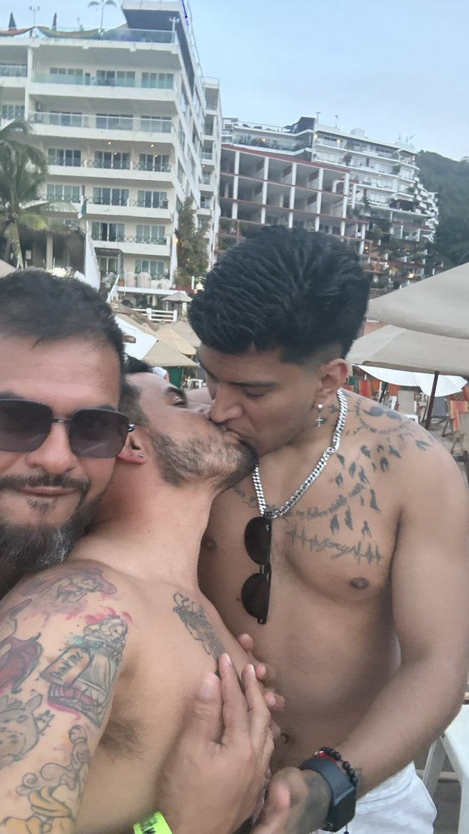 Que rico conocer en el Beef Dip 2026 a <a href="/osoregioxl/">Osoregioxl 🇪🇸🇫🇷🇧🇪🇳🇱march/10 to april/07</a> <a href="/edgar_barbr/">El Chacal De Mexico, Madrid 10 de marzo</a> excelentes personas y besan riquísimo no puedo esperar para verlos de nuevo 😈🔥😈🔥😈🔥