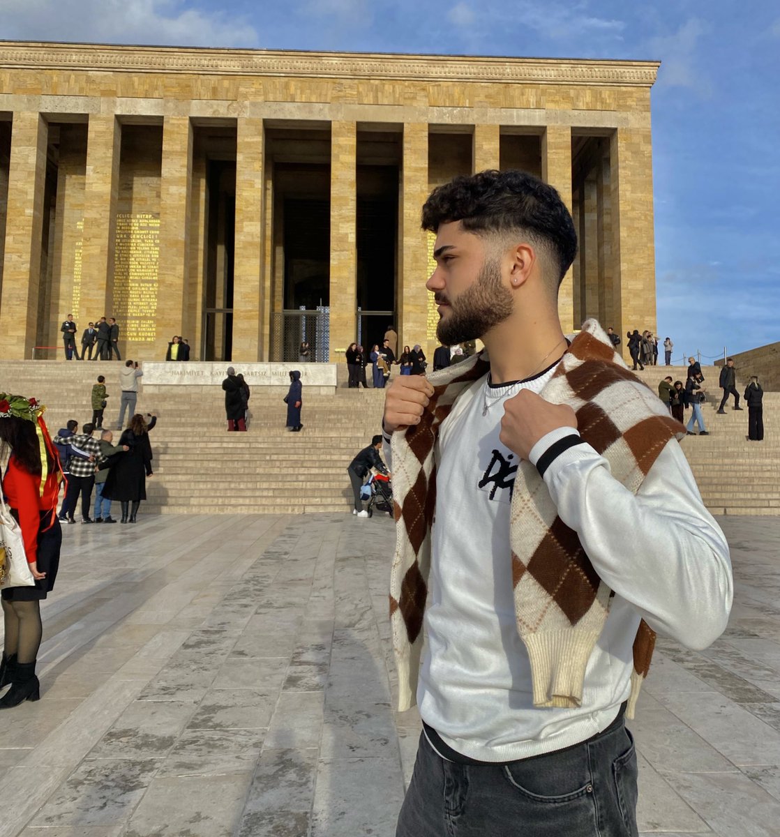 yatışşkolik tweet media