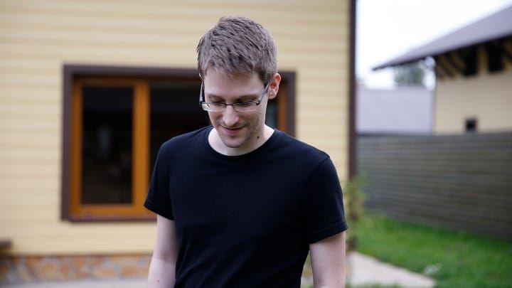 If you want something to watch for Laura Poitras's birthday, her Oscar-winning film 'Citizenfour' is currently streaming for free with ads on Tubi and Fandango at Home.
.

Here's our review of the landmark documentary: bit.ly/3qaasGY