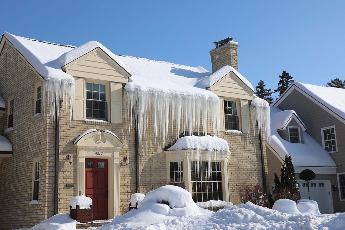 DustinMPeyser's tweet image. How to Get Rid of Ice Dams—and Prevent Them in the First Place dlvr.it/TQjcS4 👉 Reveal Your ROI bit.ly/MyHomeAI 👈 #IceDams #HomeImprovement #WinterSafety #Icicles #RoofMaintenance