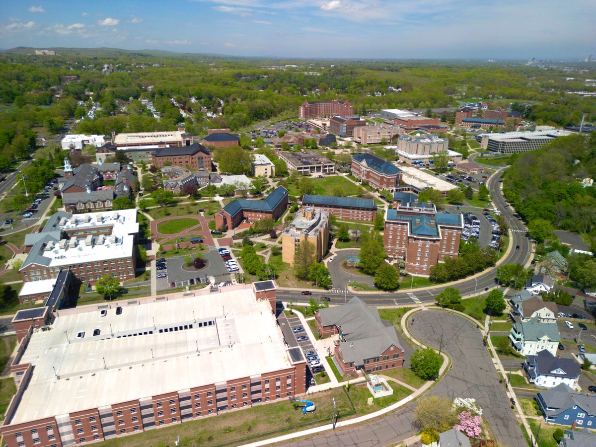 CCSU's tweet image. The  ground hog may have spoken, but we're manifesting warmer weather anyway💙🔱

#WeAreCentral #groundhogday