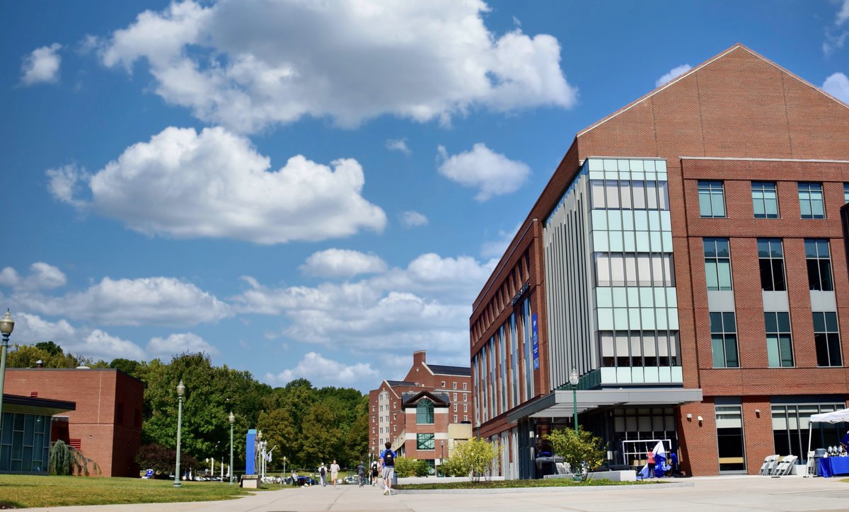 CCSU's tweet image. The  ground hog may have spoken, but we're manifesting warmer weather anyway💙🔱

#WeAreCentral #groundhogday