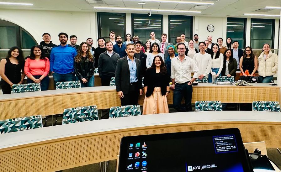 Double Down:  Why AI means hiring more young people not less  buff.ly/xvKThx1 via @Bhushansethi1 on @Thinkers360 #FutureofWork #HR 📣 Thought Leader? Amplify your voice here: buff.ly/ZmnT1Ut