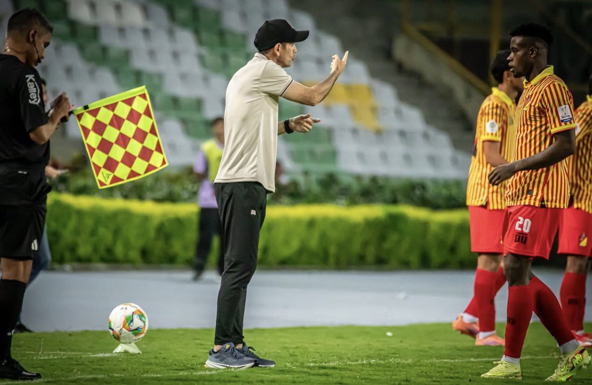 🚨 FIFA le acaba de quitar los dos impedimentos restantes que le quedaban al #Pereira. Oficialmente, el ‘matecaña’ ya puede inscribir jugadores 🔴🟡

🤙🏼 <a href="/CrazyCamilito/">𝐌𝐈𝐋𝐎</a>