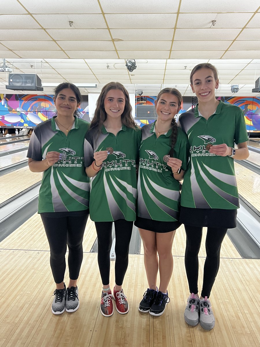 SkuttCatholic's tweet photo. Individual Results from District Bowling . . .

2nd (State Qualifier):  Anya Kolli
3rd (State Qualifier):  Ella Howell
6th:  Emily Kozol
8th:  Isabelle Romberg https://t.co/Tva9IfAxeT