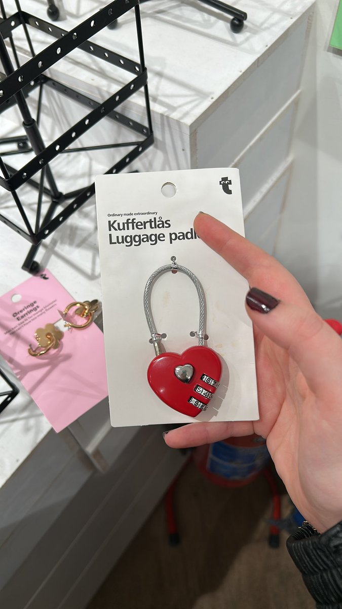 bogos binted tweet media