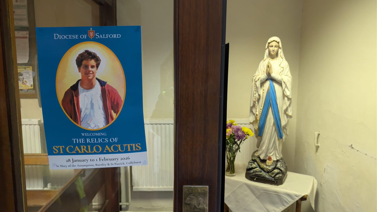 BTRCCinfo's tweet photo. 5 pupils were selected to visit the relics of St Carlo Acutis at St Mary's RC Church. 

The pupils listened to Mgr Anthony Figueiredo’s homily about the life and death of St Carlo Acutis and they got to hold relics that have been given to the church from this modern day saint. https://t.co/tcc7Wmb1lV