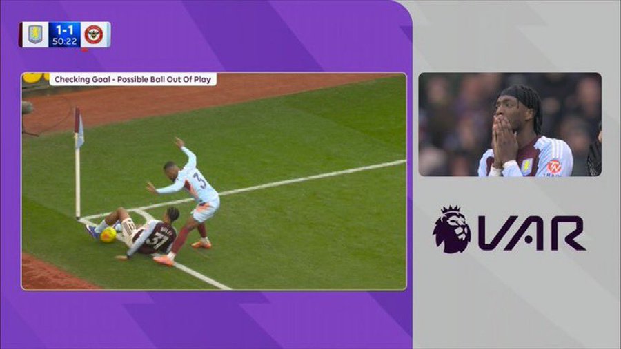 stevenavfc's tweet photo. #AVFC  If this didn't eventually result in a goal would VAR roll back and award a throw in to Brentford? Not a chance. Full forensic only if there's an opportunity to rule out a goal on flimsy or inconclusive evidence. https://t.co/DNUlk8F5Xo