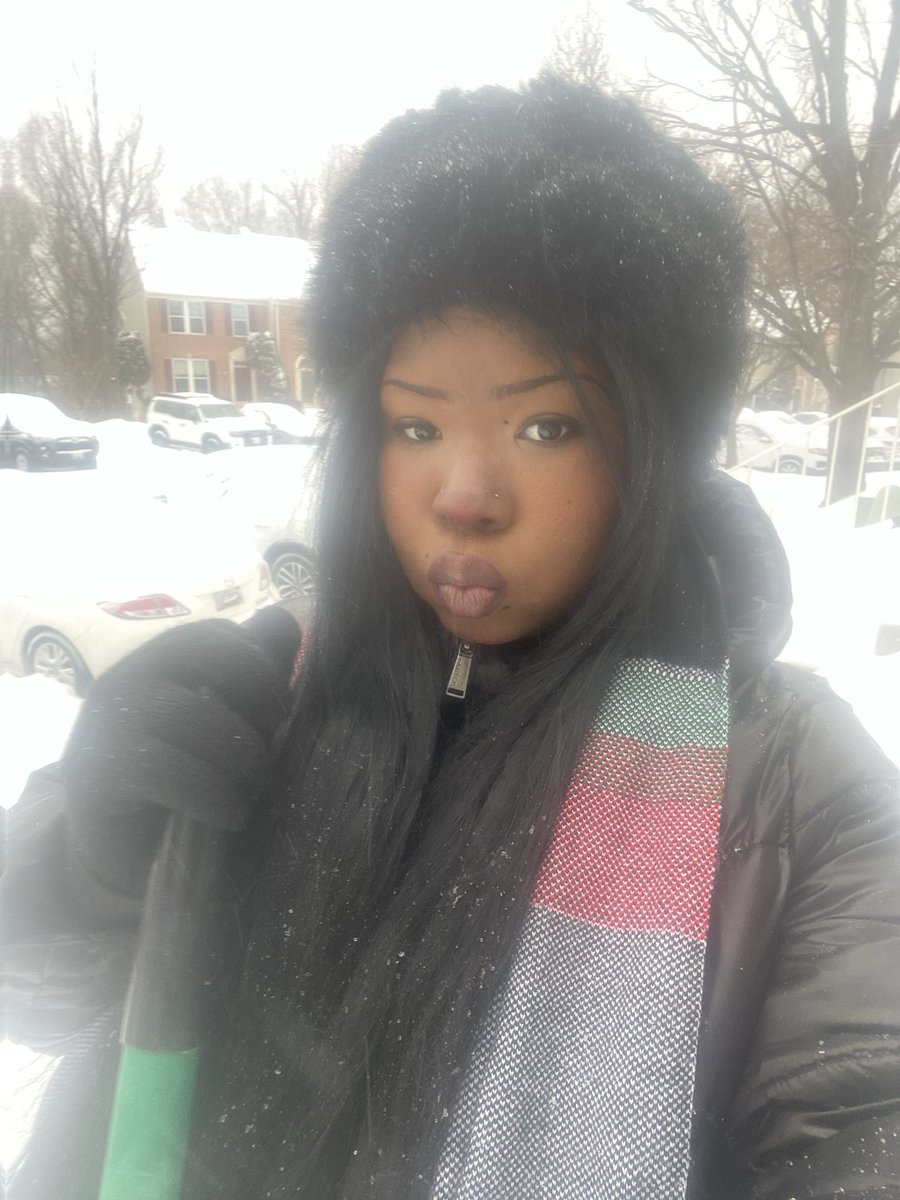 voidbby07's tweet photo. It’s super chilly😞🤭 https://t.co/mJgzs0b9x2