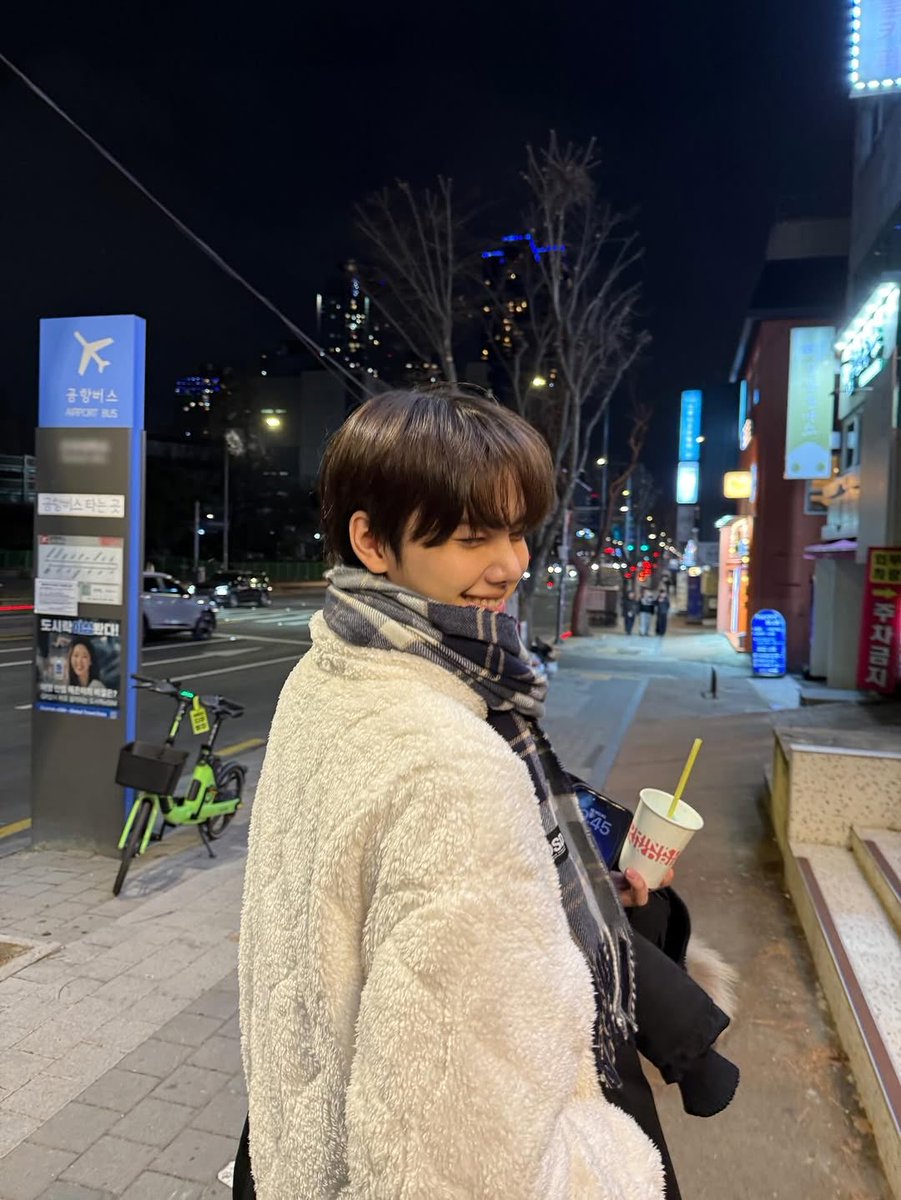 インスタ開いたら流れてきたまんまるキュートミンヒでめっっちゃ元気出た やっぱかまいすぎる、、、