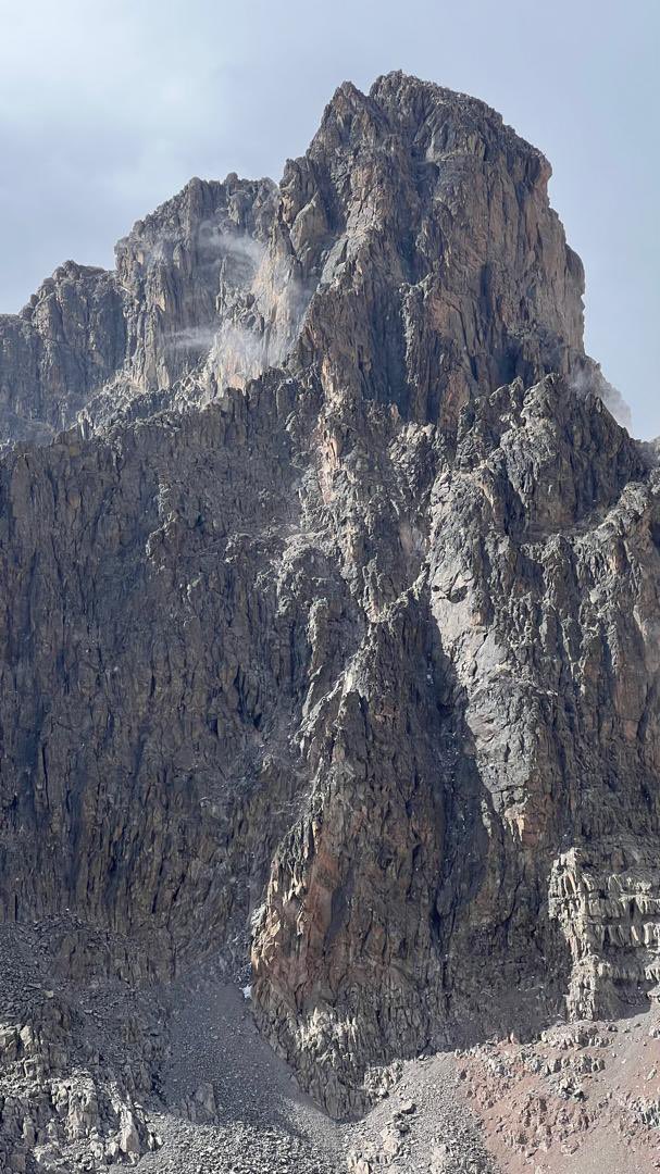 Day 3. Stunning walk up from Lake Michaelson. 

We’ve made it to Austrian Hut, 4,750m. 

The imposing peaks of Nellion and Bastia in view.