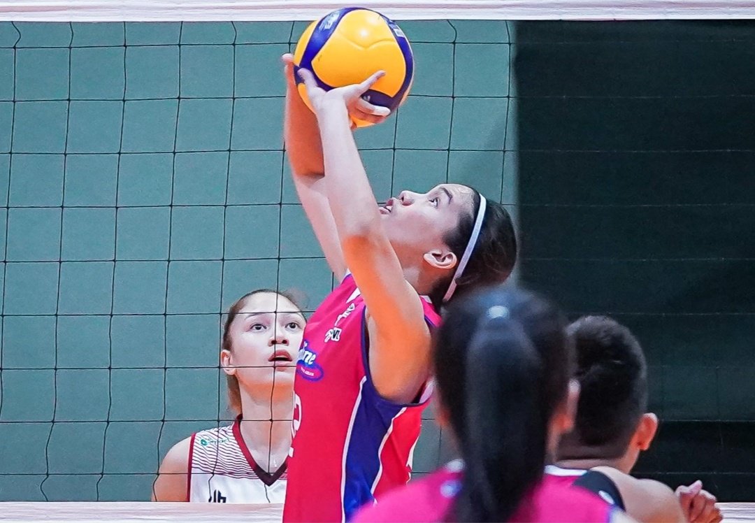 graciieee04's tweet photo. If GOAT ang usapan in terms of respective positions, I believe Santiago and De Guzman is the definitive answer. Yung pag sinabi mong who's the best MB/Setter na naproduce ng Pinas, sila ang popular answers. Sa OH, Opp, at Lib, sino bet niyong GOAT?

#PVL2026 #UAAPSeason88 https://t.co/uPJSFqaTOE