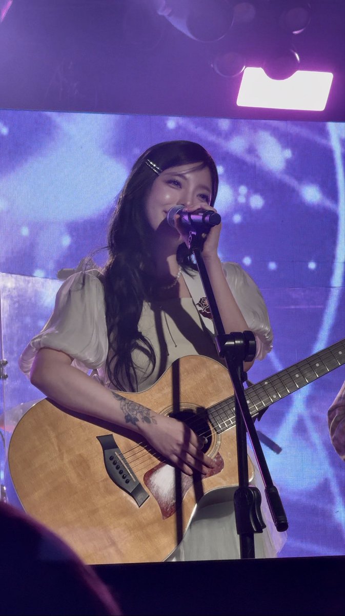 hyodo1e's tweet photo. 26.02.01 
JUNIEL 단독 콘서트 - ‘Midnight Fairyland’ 

#juniel #주니엘 https://t.co/tA1WCrjwkV