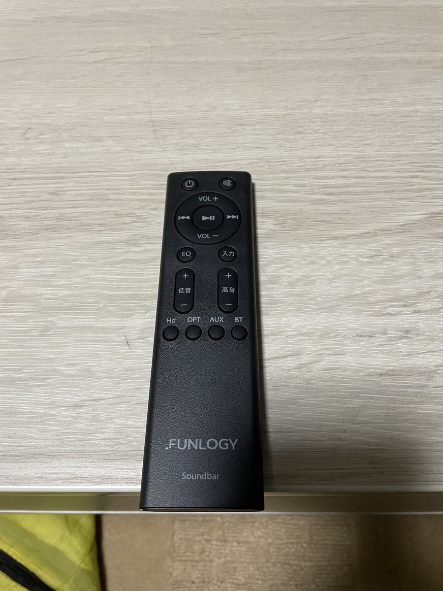 EcoplusUni's tweet photo. 初めてFUNLOGYのスピーカー買ってみた
ちょっと音がこもり気味だけど、付属のリモコンで高音と低音の調整ができるから、あとは好みで調整すればいいかな https://t.co/AiJ123XtG7