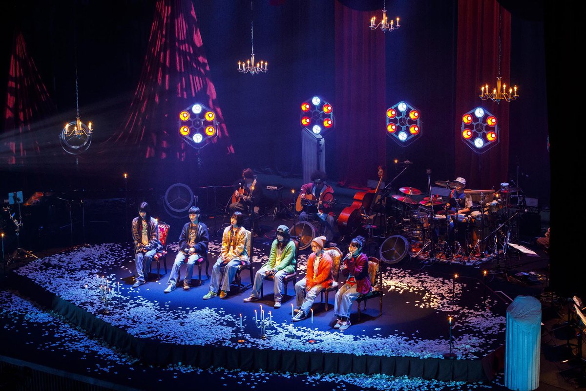 🗯️BiSH解散後: 949日目

⭐️BiSHは、常に📈成長し続け、ついに✨最高レベルのクオリティ、ファンとの🤝つながり、そして何より🎶音楽を手に入れました.

そして、衰退は一度もありませんでした。
バンドはメンバーとファンの愛に包まれながら、🎨創造性が最高潮の“最高の時期”に幕を下ろしたのです!🎤