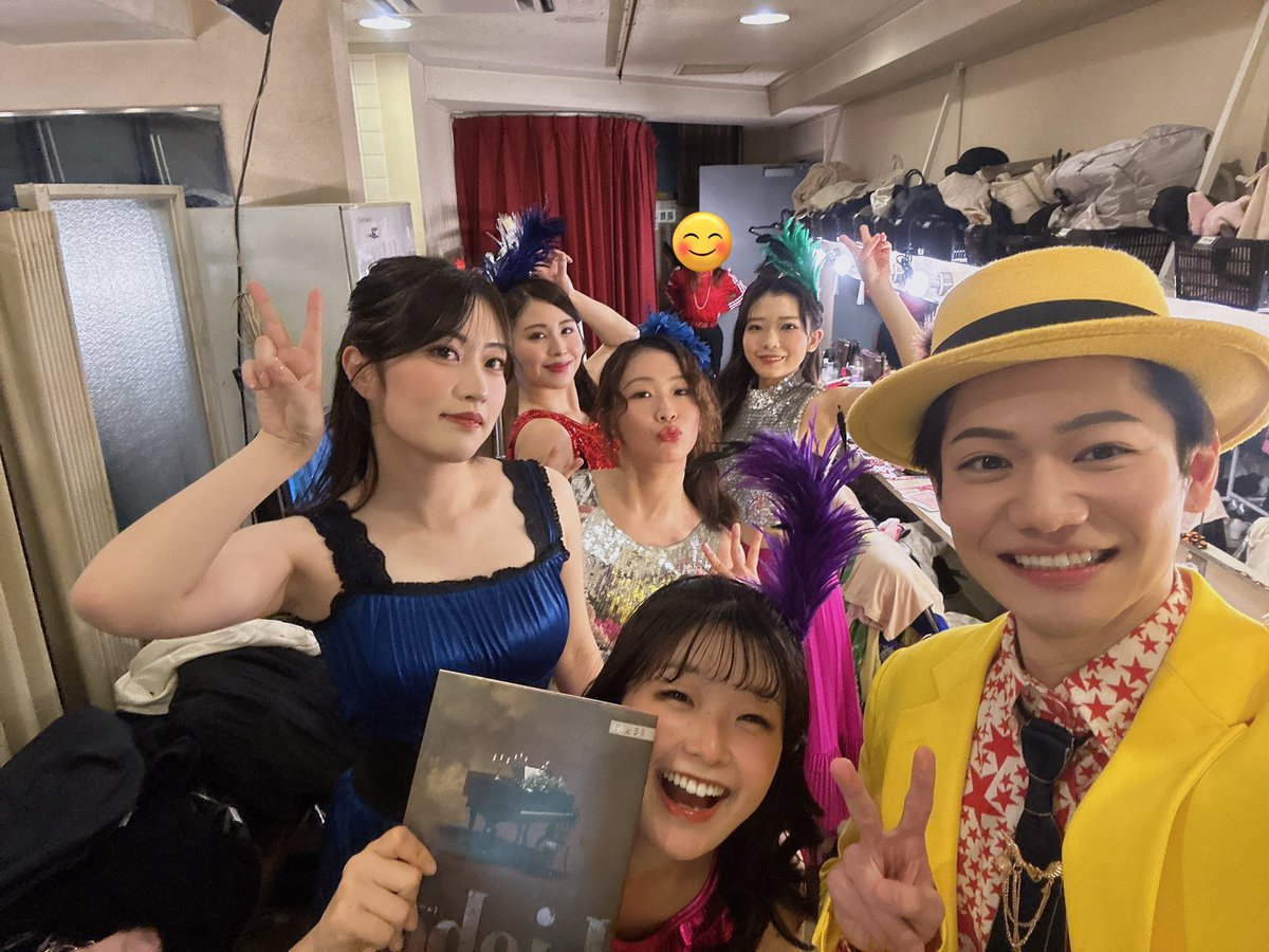 uri_irie's tweet image. ピンクでこんなに露出高めの衣装は初めてでした！笑
カールとワーグナーが別人のように変わるまごくんも素晴らしかった❗️✨✨
いっぱい演技のこと教えてくれてありがとう！！

#ミュリベ
#劇団ミュ
#Liebe
#毎年上演してほしいなぁ✨