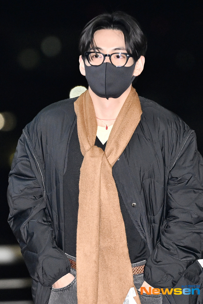 Kim Taehyung at the ICN International Airport today!

HAVE A SAFE FLIGHT TAEHYUNG