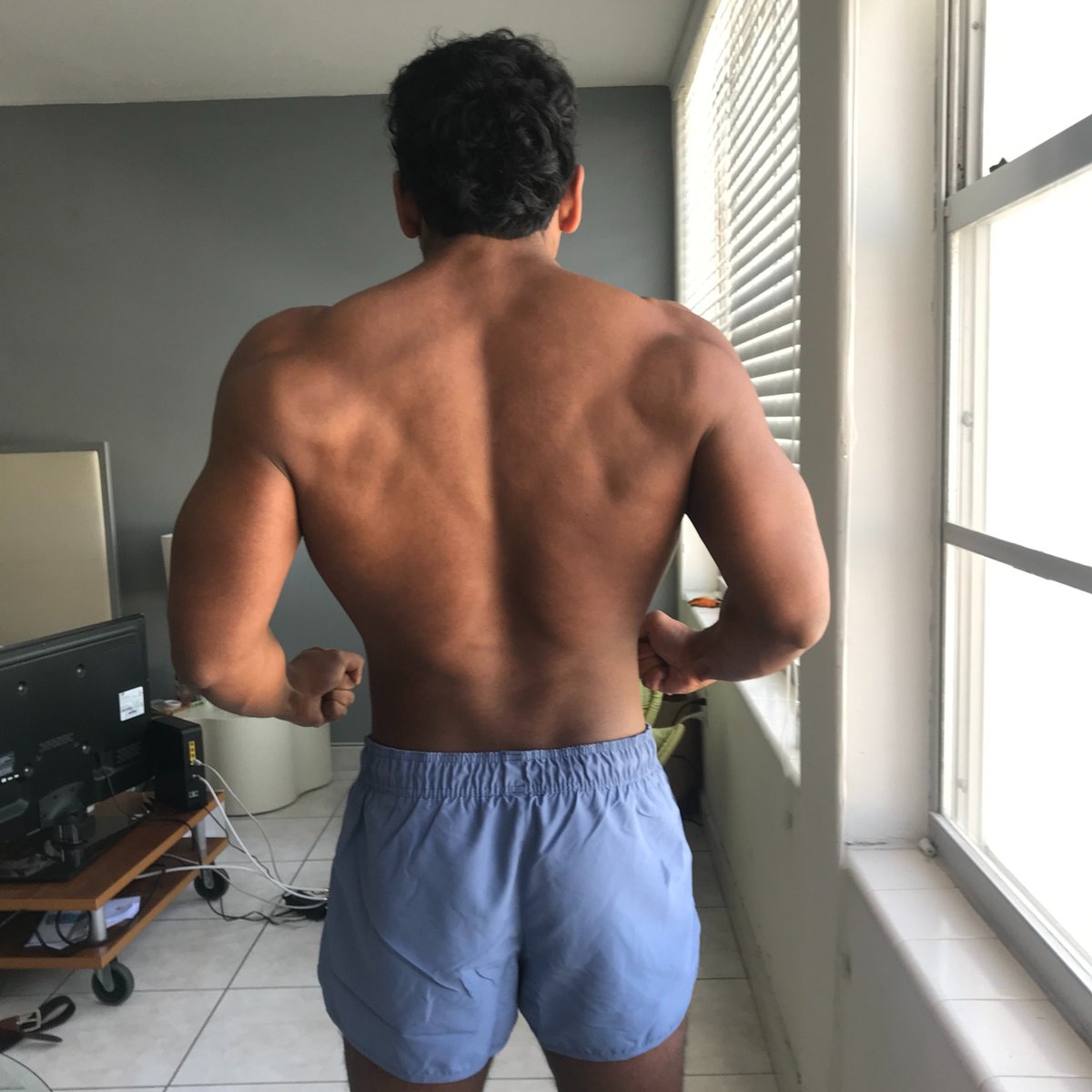 marceloboxer's tweet photo. I don't chase... I let people come to me... https://t.co/tlxHlUYxD4
