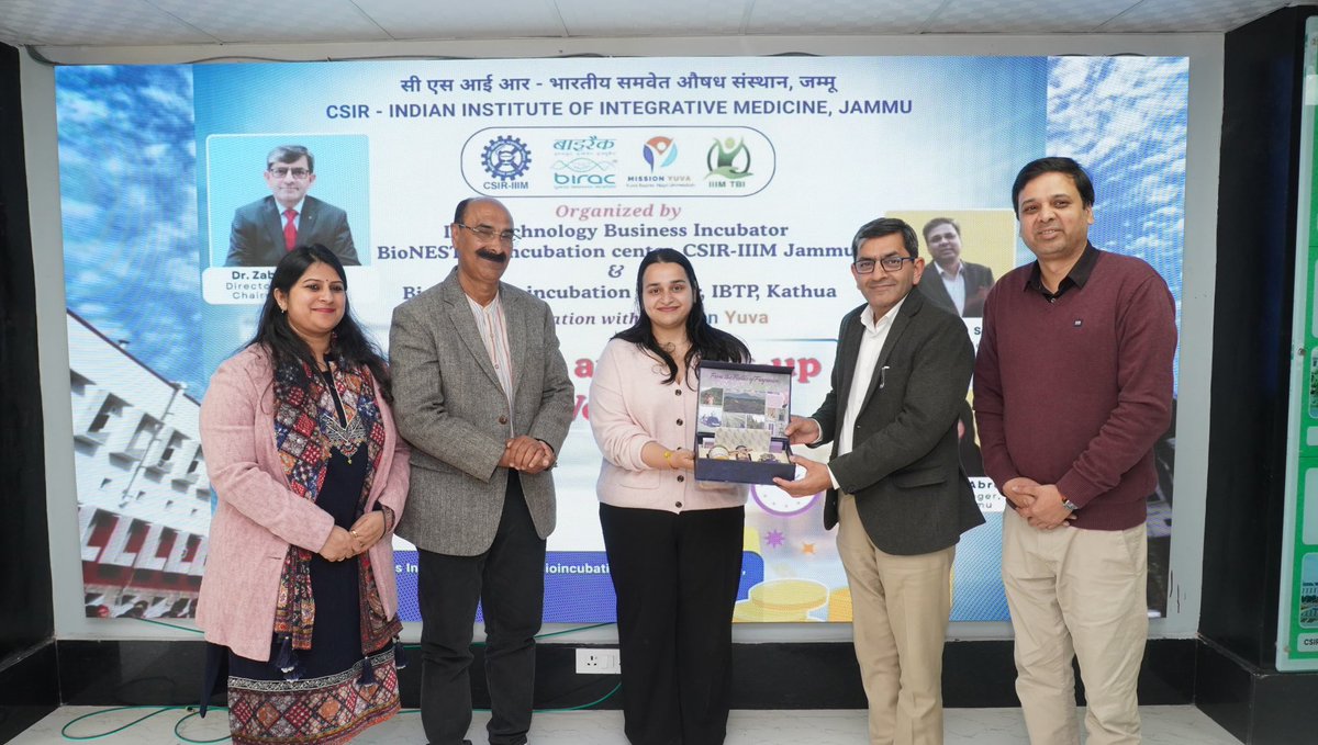 csiriiim's tweet photo. Empowering ideas, enabling startups 
CSIR–IIIM Jammu organised a workshop on grant writing and startup funding, bringing together innovators, scientists and young entrepreneurs to explore funding and incubation opportunities.

Director CSIR–IIIM Dr. Zabeer Ahmed highlighted the importance of innovation-led enterprises, while chief guest Iqbal Choudhary, CEO SKUAST Srinagar and former Director of Agriculture, shared insights on agri-based startup potential in J&K. 

The programme marked another step towards strengthening the region’s startup ecosystem.

#CSIRIIIM #IIIMJammu #StartupEcosystem #Innovation #GrantWriting #StartupFunding #MissionYuva #BioNEST #Entrepreneurship #JammuAndKashmir #StartupsIndia