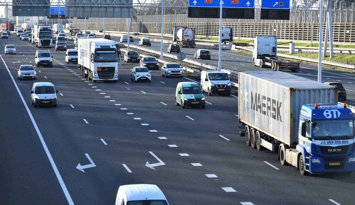 Europoort Kringen tweet media