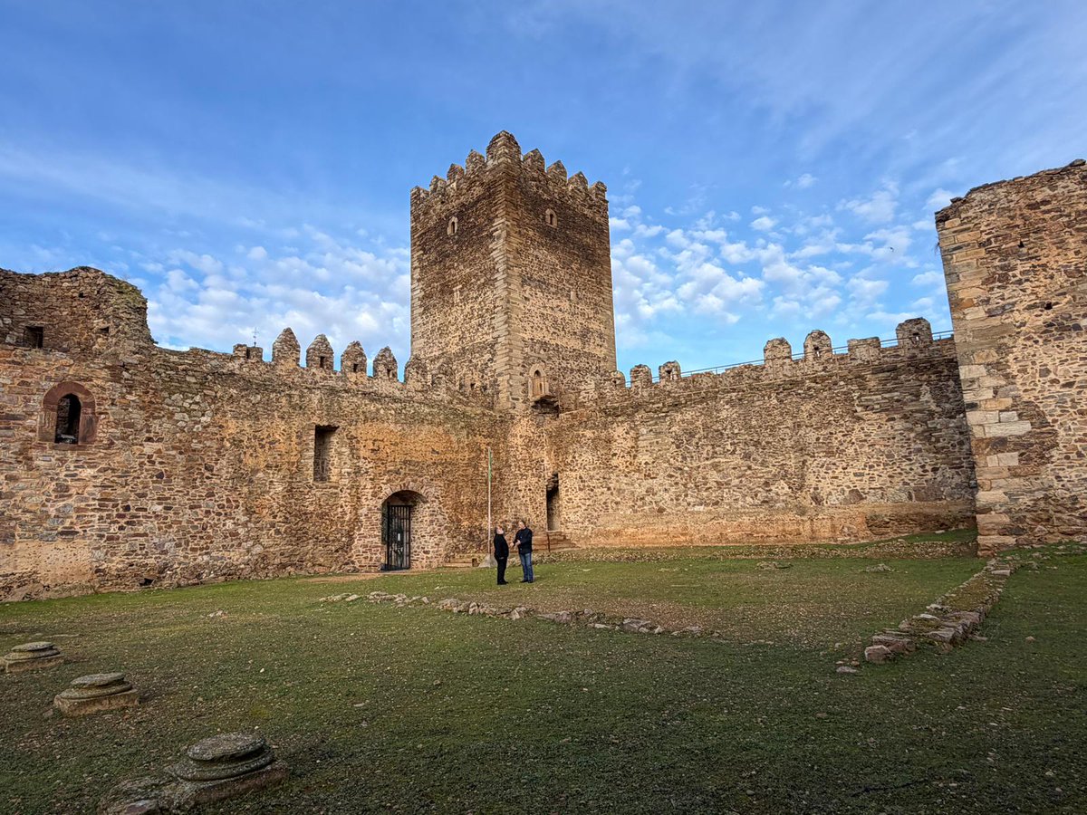 diputacionleon's tweet image. 📺 El presidente de la #DiputaciónDeLeón, @courel1966, ha participado en #ElArcón de @Cyltv, dedicado a Laguna de Negrillos, sus tradiciones, el Corpus, San Sebastián y a la figura de Don Suero de Quiñones.

▶️ Puedes verlo aquí: cyltvplay.es/visor/programa…

@JavierPerezARGI
