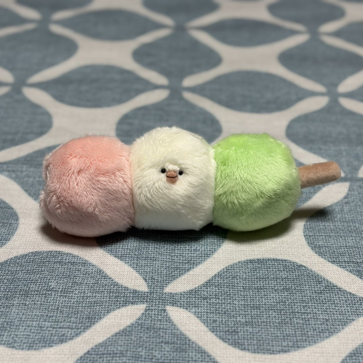 鳥フェス浅草 戦利品！ patatadolceさん（@patatadolce5 ）の ✨🍡三色