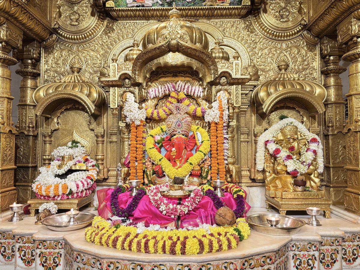 SVTMumbai's tweet photo. 🙏 गणपती  बाप्पा मोरया 🌺मंगलमूर्ती मोरया 🙏०२/०२/२०२६
🙏Ganapati Bappa Moraya 🌺 Mangalmurti Moraya  🙏02/02/2026 https://t.co/WvjtA2Tv2h