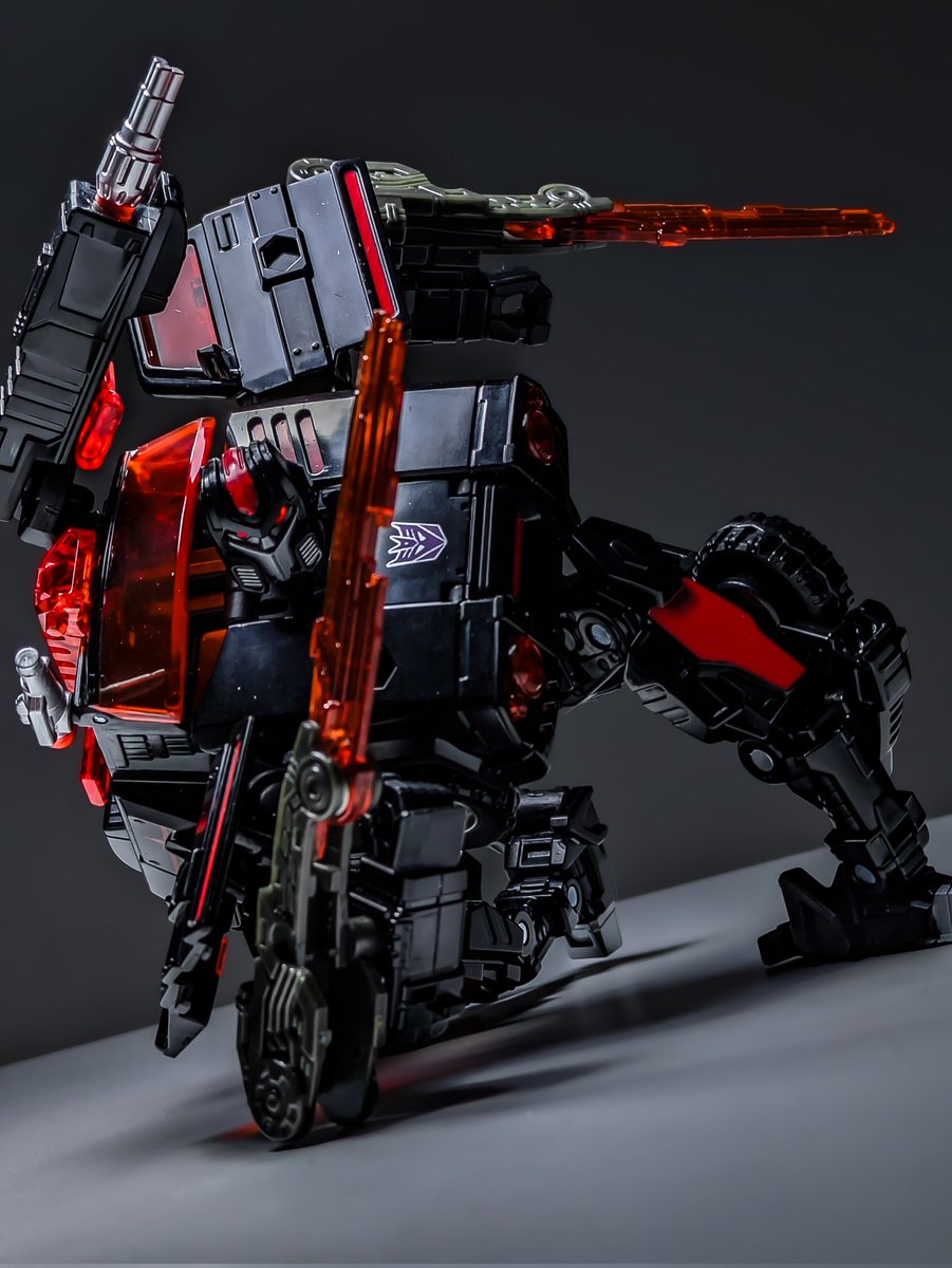 𛂡𛃵𛁋𛀶 tweet media