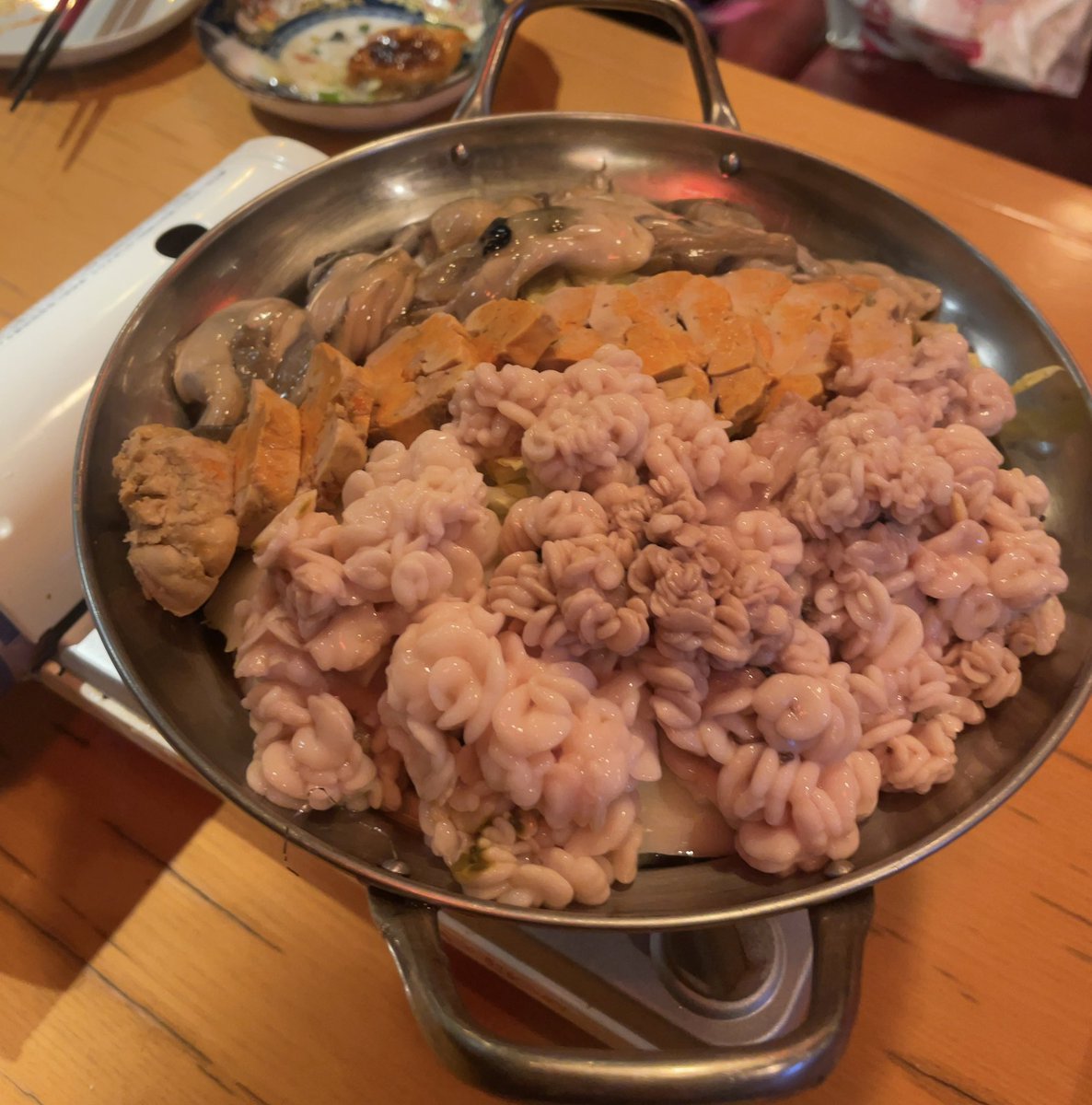 OVel6pg's tweet photo. この時期食べたくなるやつ🤤
1回なら痛風にならんよね？

これにウニいくら丼プラスしたいな https://t.co/ideOFeCXY9