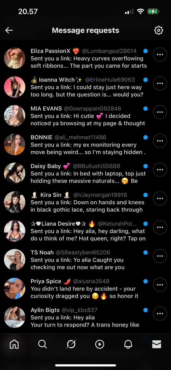 alia ?__? tweet media